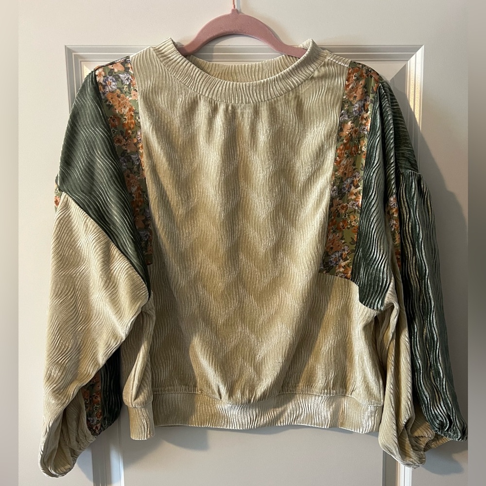 THML Chenille Top with Dolman Sleeves - Picture 2 of 5